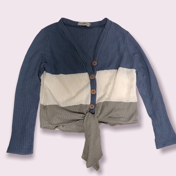 🌟SALE 2/$10.00‼️ Luna Tuccini Blue/White Color-Block Tie-Front Top, Size M - Picture 6 of 9
